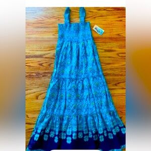SUNDRESS.MUDD  Tiered Midi/Maxi. Depends on your height. 100% Cotton. Size Large